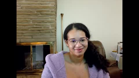 Snapshot of bonvivantb chatting on 10.20.25 Queen Bon Vivantt online show from 10.20.25