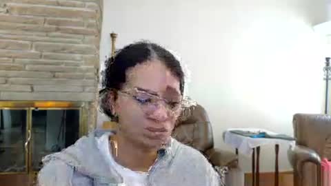 Snapshot of bonvivantb chatting on 12.05.25 Queen Bon Vivantt online show from 12.05.25