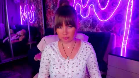 Snapshot of bonybenessy chatting on 09.14.25 Mira online show from 09.14.25