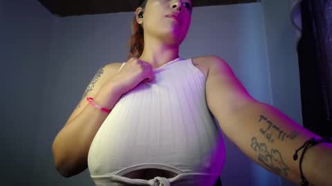 Snapshot of boobs_magic chatting on 09.30.25 KIM online show from 09.30.25