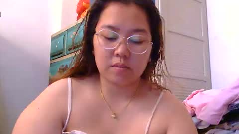 MommyMarie-Singlemom of 2. online show from 04.26.26