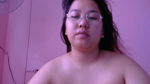 Snapshot of boobsiemarie chatting on 07.08.26 MommyMarie-Singlemom of 2. online show from 07.08.26