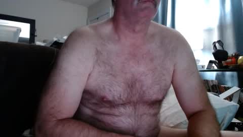 Snapshot of bose36 chatting on 03.09.25 bose36 online show from 03.09.25