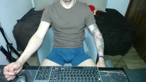 Snapshot of bossking019 chatting on 02.23.25 bossking019 online show from 02.23.25