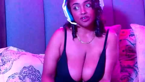 Snapshot of bossybella chatting on 02.16.26 BossyBella online show from 02.16.26