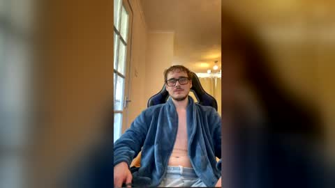 bottombrit02 online show from 06.22.26