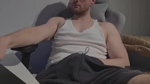 Snapshot of bottomtsinner chatting on 03.17.26 bottomtsinner online show from 03.17.26