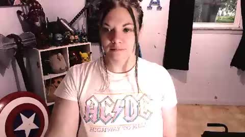 Snapshot of bouncinbooty chatting on 06.17.26 Pumpkin Butt online show from 06.17.26