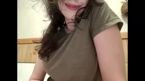 Snapshot of bouncyqueenmajesty chatting on 03.11.26 Bouncy Queen Majesty online show from 03.11.26