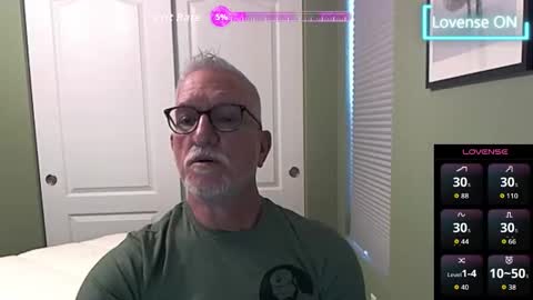 Snapshot of boxerunderwear chatting on 02.09.26 Kev online show from 02.09.26