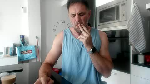 Snapshot of boxing___spf chatting on 06.16.26 boxing___spf online show from 06.16.26
