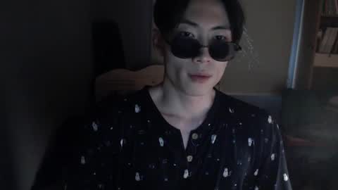 Snapshot of boxman556990 chatting on 02.04.25 boxman556990 online show from 02.04.25