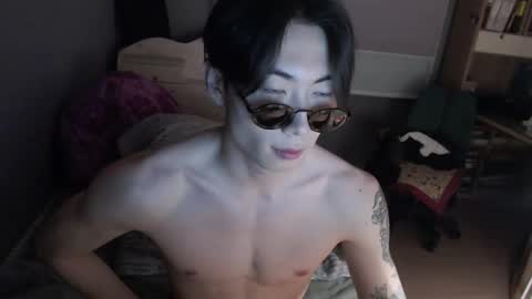 Snapshot of boxman556990 chatting on 03.08.25 boxman556990 online show from 03.08.25