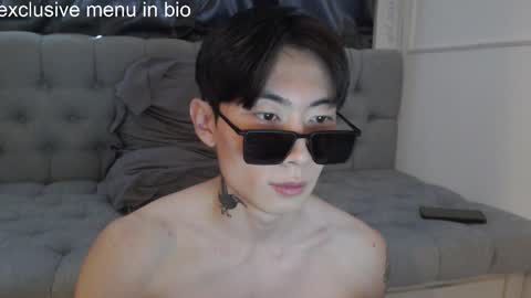 Snapshot of boxman556990 chatting on 11.07.25 boxman556990 online show from 11.07.25