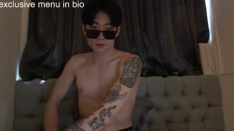 Snapshot of boxman556990 chatting on 11.21.25 boxman556990 online show from 11.21.25