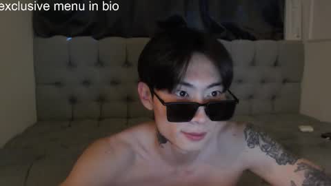 Snapshot of boxman556990 chatting on 11.23.25 boxman556990 online show from 11.23.25