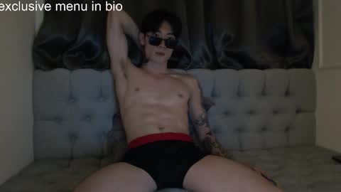 Snapshot of boxman556990 chatting on 11.26.25 boxman556990 online show from 11.26.25