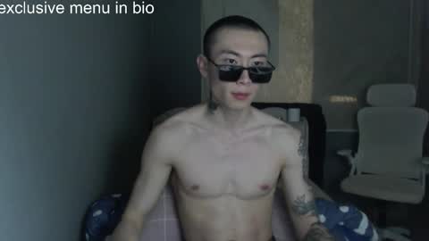 Snapshot of boxman556990 chatting on 02.01.26 boxman556990 online show from 02.01.26