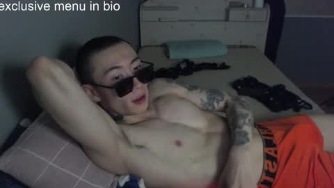 Snapshot of boxman556990 chatting on 02.03.26 boxman556990 online show from 02.03.26