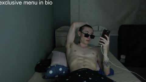 Snapshot of boxman556990 chatting on 03.28.26 boxman556990 online show from 03.28.26