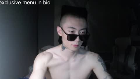Snapshot of boxman556990 chatting on 05.21.26 boxman556990 online show from 05.21.26