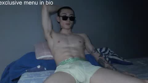Snapshot of boxman556990 chatting on 06.17.26 boxman556990 online show from 06.17.26