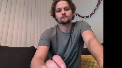 Snapshot of boy39957273 chatting on 01.18.25 boy39957273 online show from 01.18.25