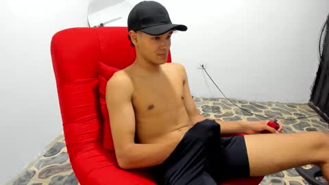 Snapshot of boy_cock_15 chatting on 10.22.25 boy_cock_15 online show from 10.22.25