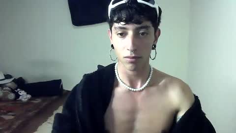 Boy Astro online show from 02.03.25