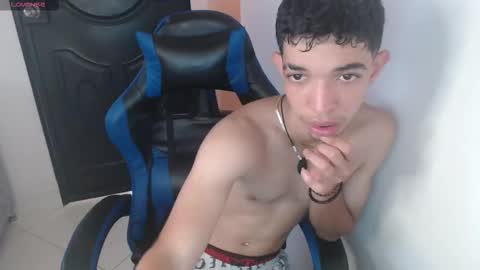 Snapshot of boy_slim07 chatting on 09.13.25 boy_slim07 online show from 09.13.25