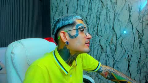 boy_tatto77 online show from 02.07.26