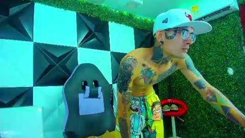 boy_tatto77 online show from 06.08.26