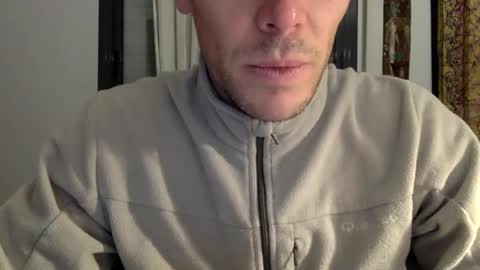 Snapshot of boybcn94 chatting on 12.21.25 boybcn94 online show from 12.21.25