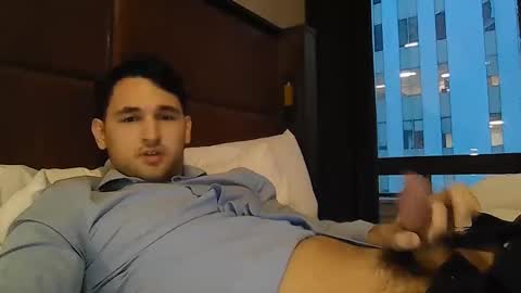 Snapshot of boybigcocks chatting on 02.27.25 For business or to fuck me contact me boybigcocks Follow my OF online show from 02.27.25