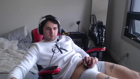 Snapshot of boybigcocks chatting on 03.12.25 For business or to fuck me contact me boybigcocks Follow my OF online show from 03.12.25