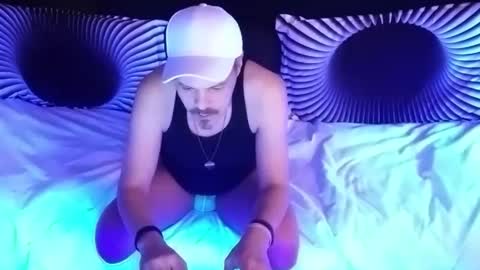 Snapshot of boyblond36 chatting on 01.11.25 Slutty Stud online show from 01.11.25