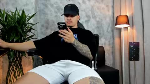 boyc02_ online show from 12.01.25