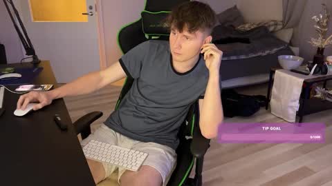 Snapshot of boykik chatting on 12.28.24 Eddie online show from 12.28.24