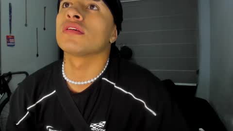 miguel  online show from 02.02.25