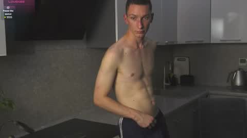 Snapshot of boyturtle chatting on 09.23.25 BoyTurtle online show from 09.23.25