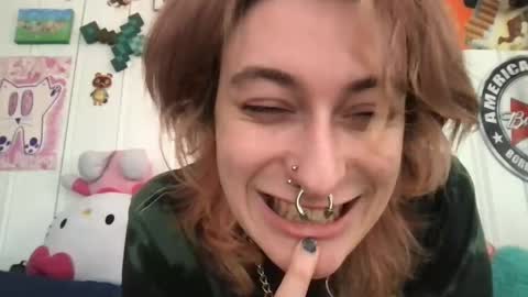 Snapshot of boywithbug chatting on 03.06.25 boywithbug online show from 03.06.25