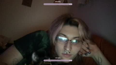 Snapshot of boywithbug chatting on 03.07.25 boywithbug online show from 03.07.25