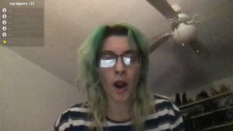 Snapshot of boywithbug chatting on 09.15.25 boywithbug online show from 09.15.25