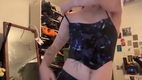 Snapshot of boywithbug chatting on 02.02.26 boywithbug online show from 02.02.26