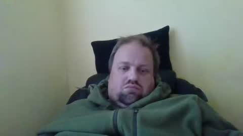 Snapshot of boyz2whyz chatting on 12.19.24 boyz2whyz online show from 12.19.24