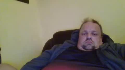 Snapshot of boyz2whyz chatting on 09.21.25 boyz2whyz online show from 09.21.25