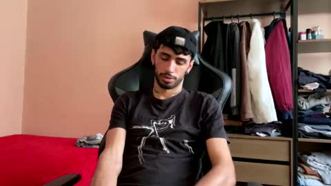 Snapshot of boyzinm2 chatting on 12.05.25 boyzinm2 online show from 12.05.25