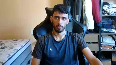 boyzinm2 online show from 02.18.26