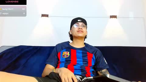 Snapshot of br4ndon_cooper chatting on 11.21.25 Brandon online show from 11.21.25