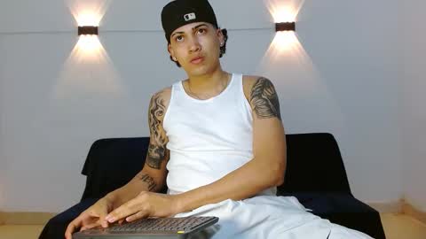 Snapshot of br4ndon_cooper chatting on 12.19.25 Brandon online show from 12.19.25